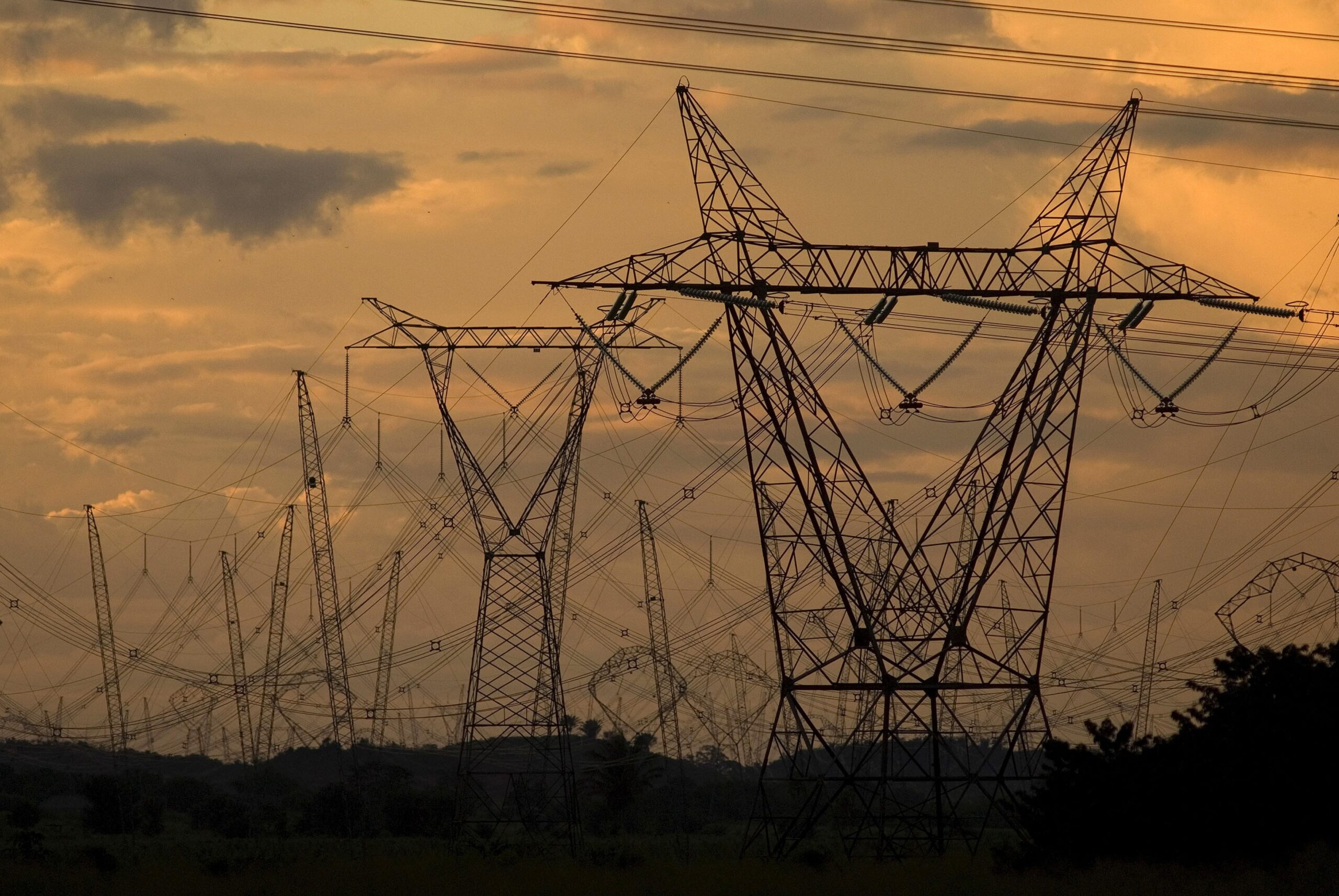 Investimentos privados devem responder por 72% da infraestrutura até o fim de 2025, projeta CNI