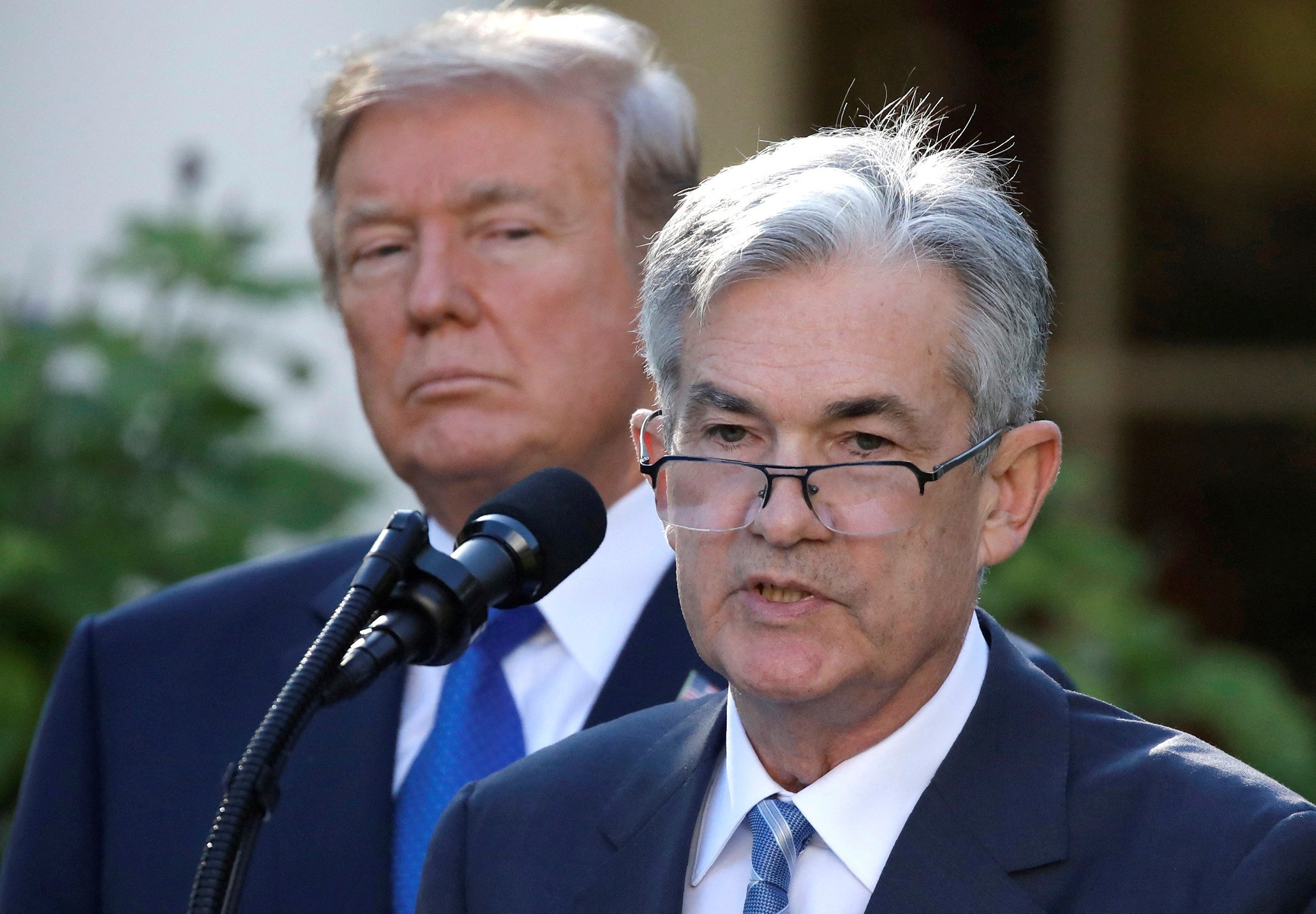 Fed mantém juros dos EUA na faixa de 4,25% a 4,50% ao ano, ainda de olho no efeito Trump