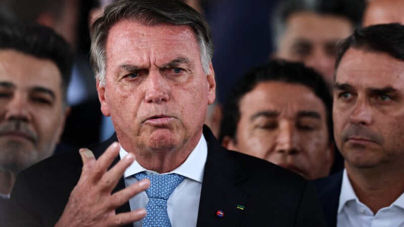 Pesquisa Datafolha: 67% ainda acham que Bolsonaro deveria desistir de candidatura
