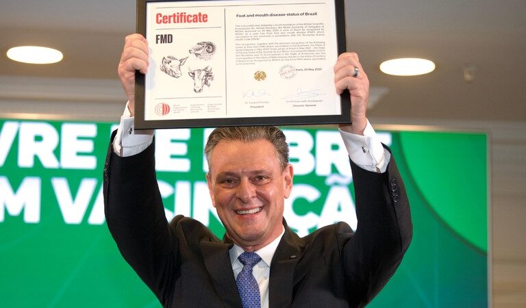 Brasil recebe certificado de país livre de febre aftosa sem vacinação em Paris