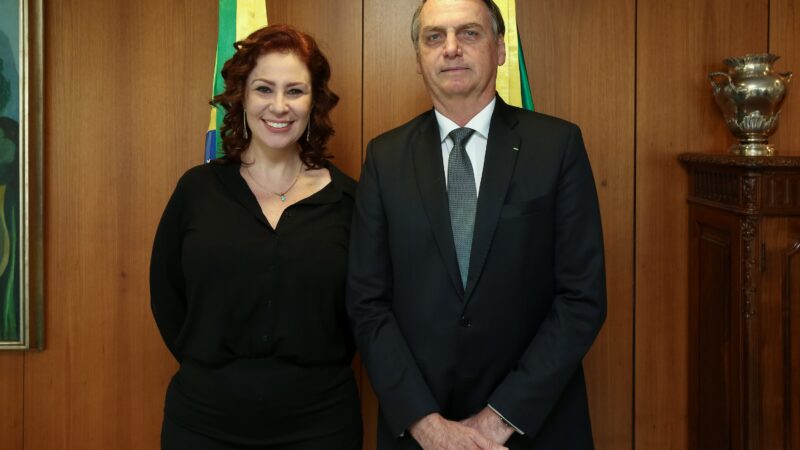 PF intima Bolsonaro para depor também no inquérito contra Zambelli