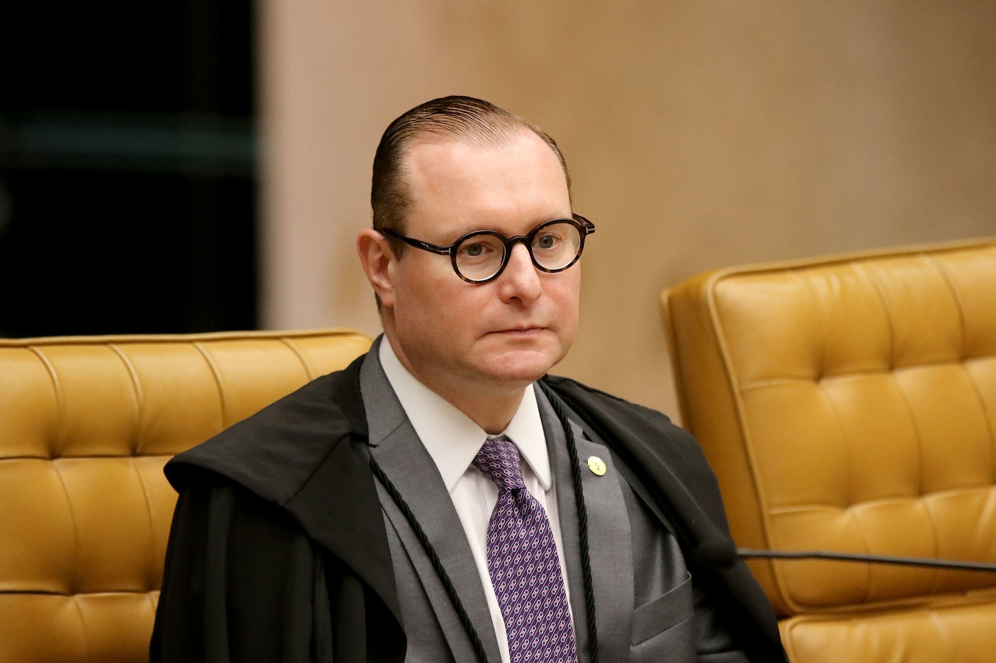 Zanin vota a favor de responsabilizar redes por posts de usuários; placar está 5 a 1