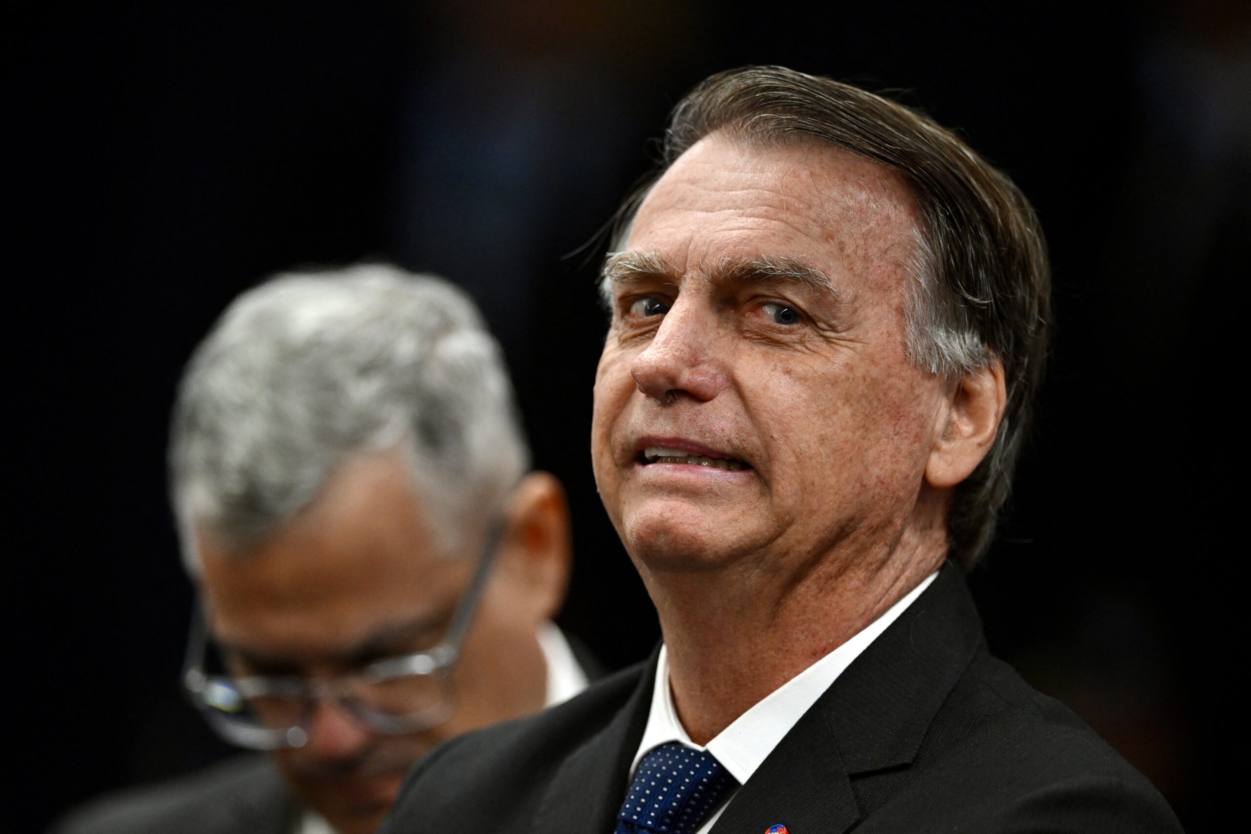 Documentos produzidos pela ‘Abin paralela’ foram usados em live de Bolsonaro com ataques ao sistema eleitoral, aponta PF