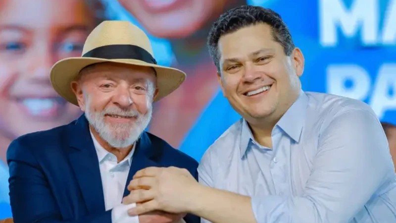 Governo paga quase meio bilhão em emendas em um dia; Alcolumbre foi o maior beneficiado