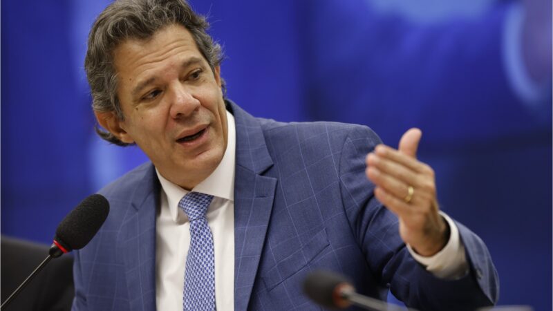 Haddad diz que não há omissão de Lula na articulação política com o Congresso