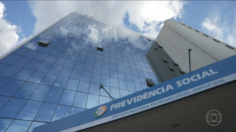 Fraudes no INSS: governo deve apresentar no STF nesta terça calendário da devolução de dinheiro descontado ilegalmente