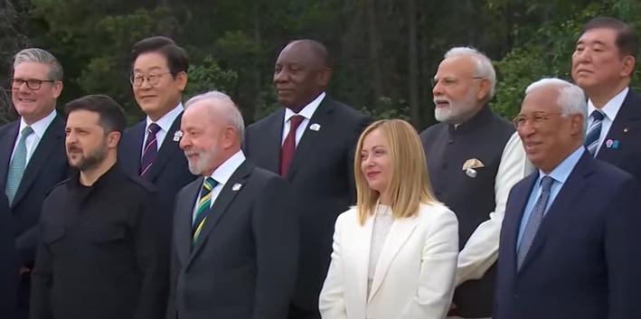 Por atraso na programação do G7, Lula desmarca encontro com Zelensky