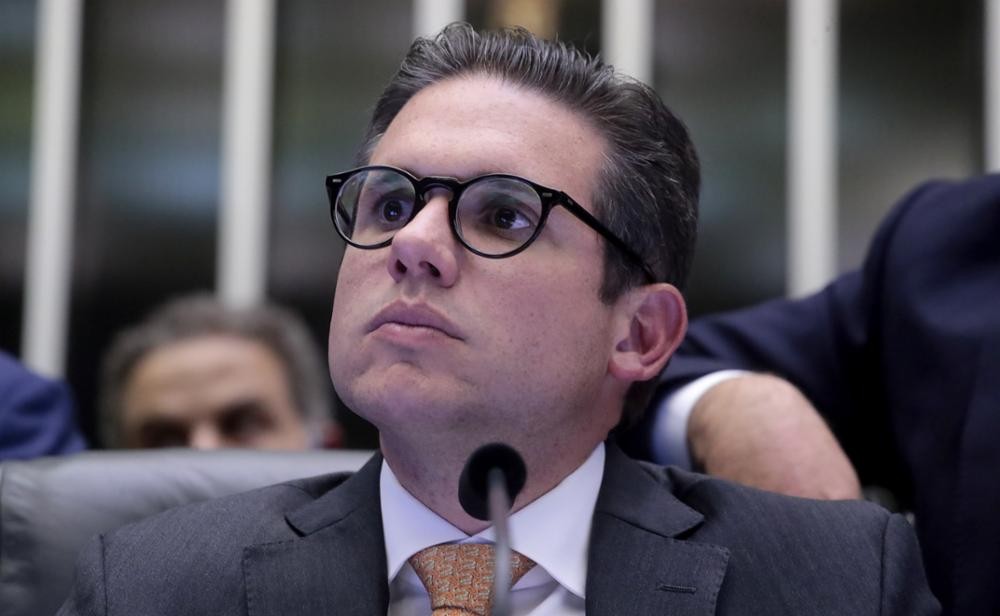 Motta se irrita com nova decisão de Dino sobre emendas, e ameaça travar projetos do governo
