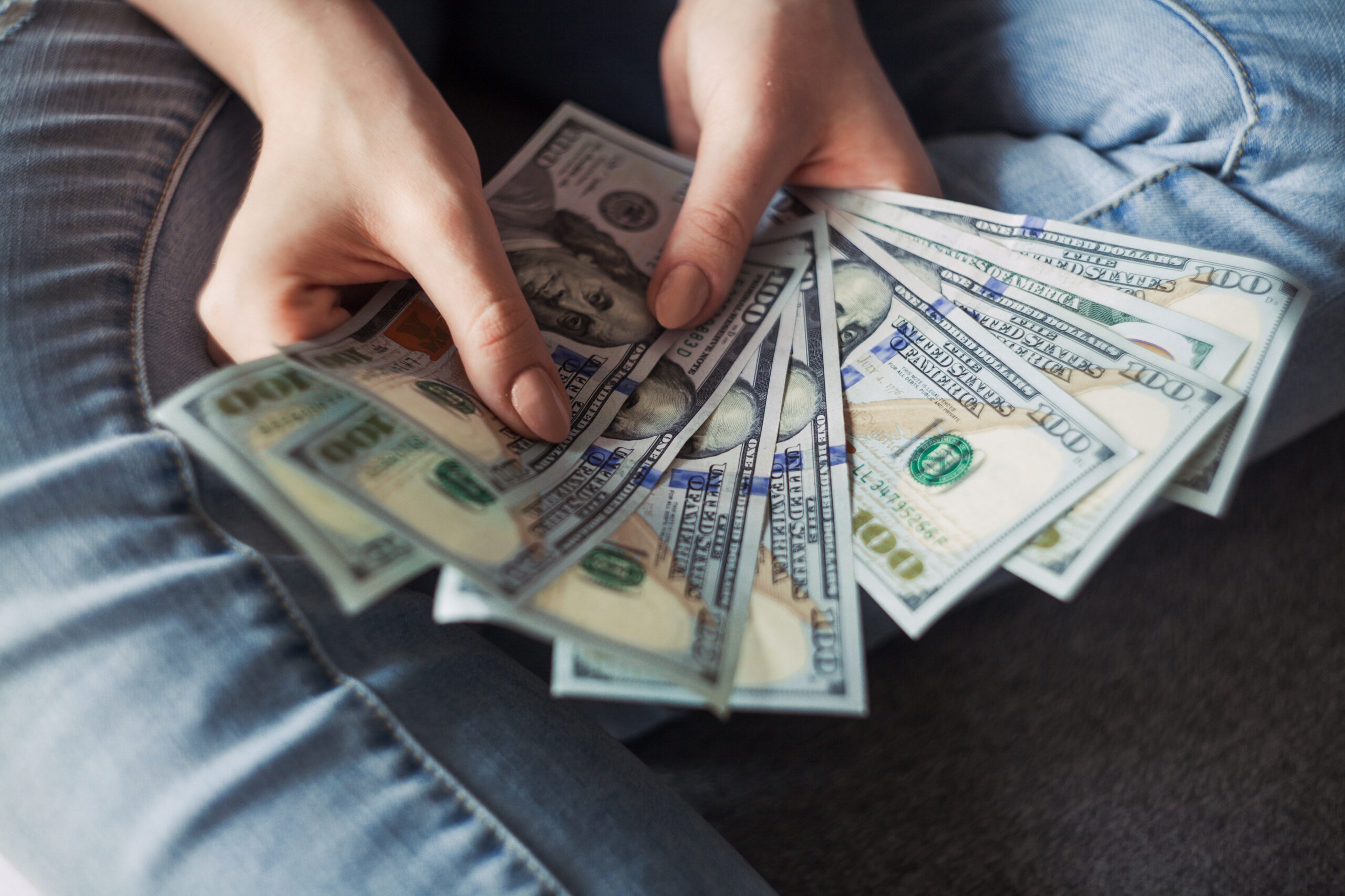 EUA ganham mais de mil milionários por dia; Brasil lidera na América Latina com 433 mil