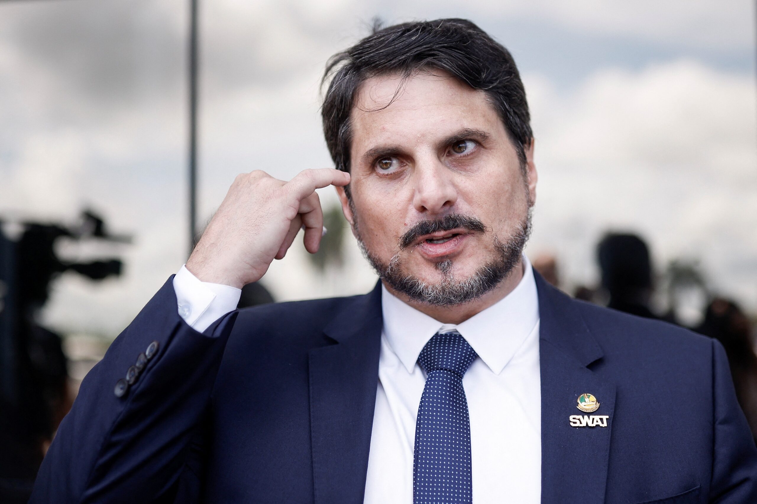 O que se sabe até agora sobre a saída de Marcos do Val do Brasil mesmo com ordem de apreensão do passaporte