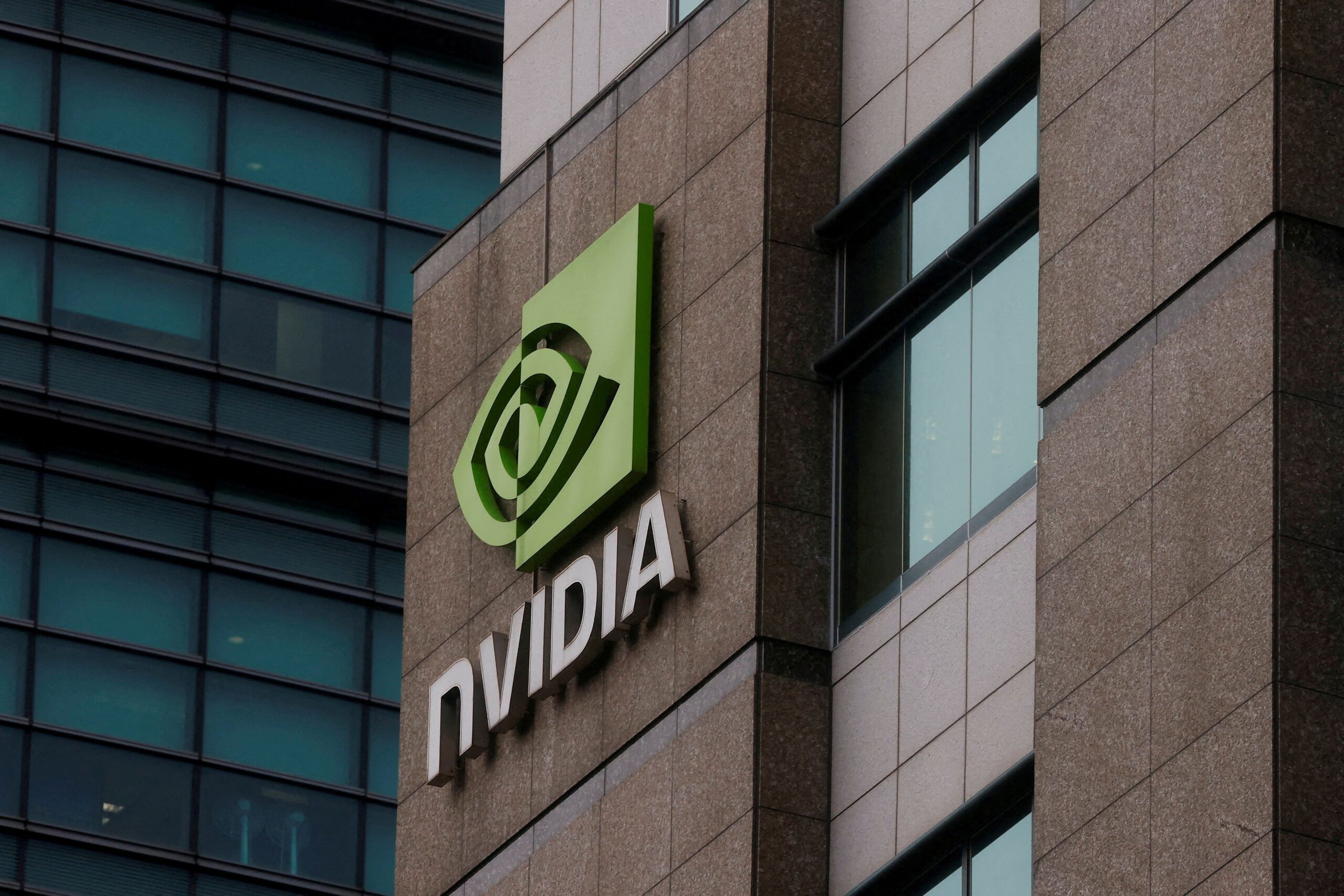 Nvidia se torna primeira empresa do mundo a atingir US$ 4 trilhões em valor de mercado