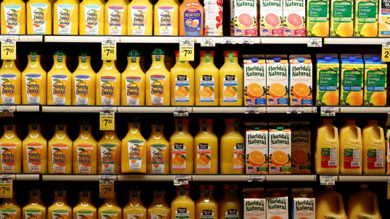 Suco de laranja escapa do tarifaço de 50%; EUA dependem da bebida brasileira