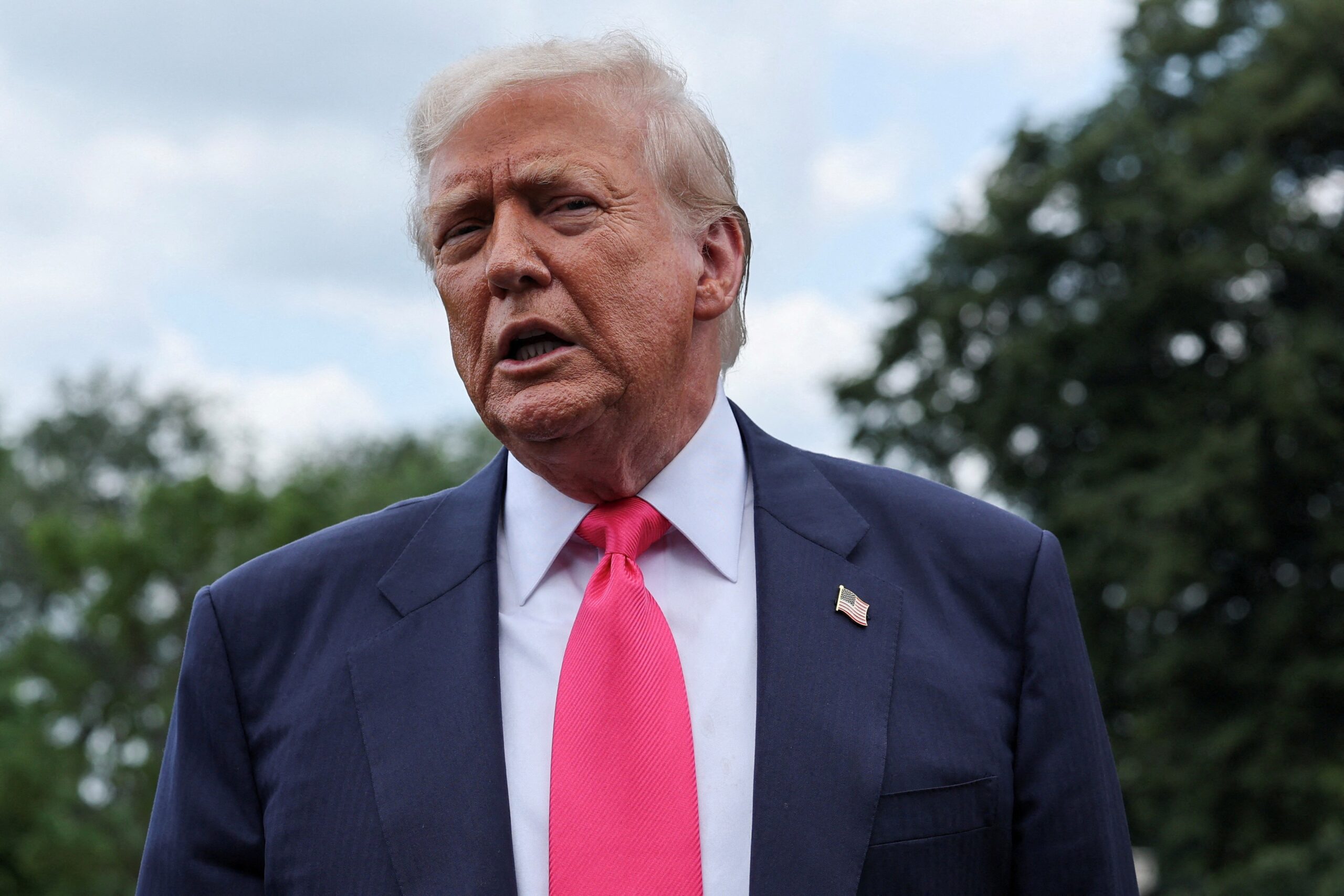 Governo se prepara para reação de Trump a operação da PF contra Bolsonaro