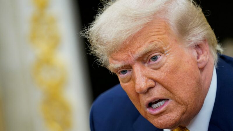 Trump diz que Brics ‘vai acabar rapidamente’ se países tentarem se unir contra o dólar