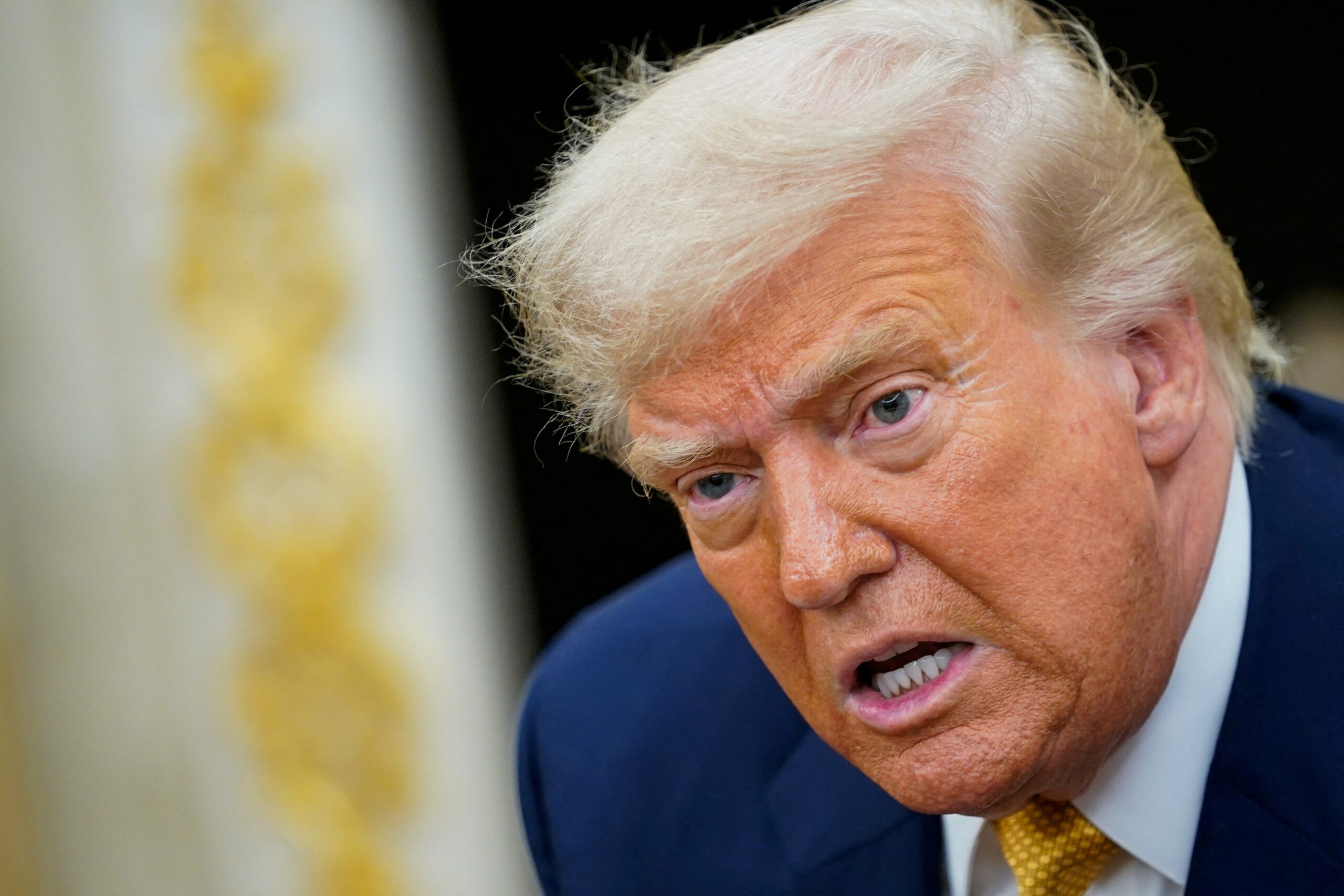 Trump diz que Brics ‘vai acabar rapidamente’ se países tentarem se unir contra o dólar