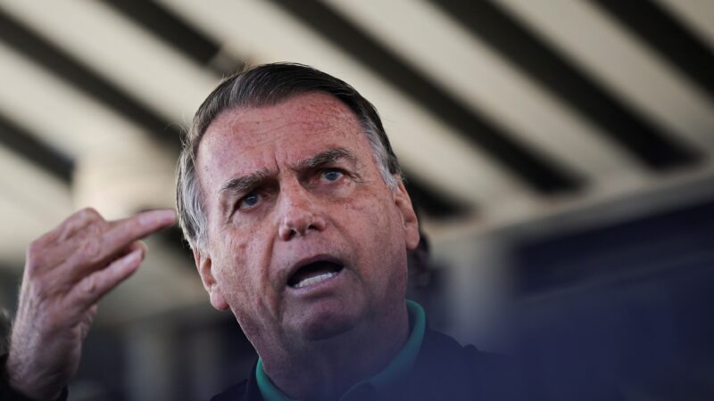 Jair Bolsonaro é alvo de operação da Polícia Federal e passará a usar tornozeleira eletrônica