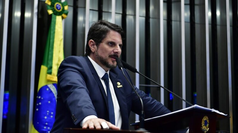 Marcos do Val: quem é senador que viajou ao exterior, contrariando decisão de Moraes