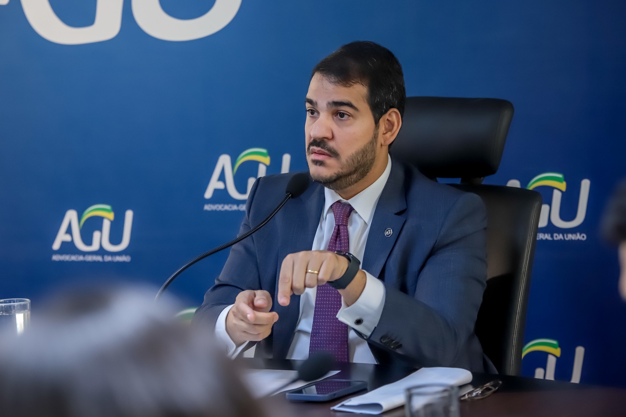 IOF: advogado-geral da União diz ter avisado a Alcolumbre e Motta antes de acionar STF