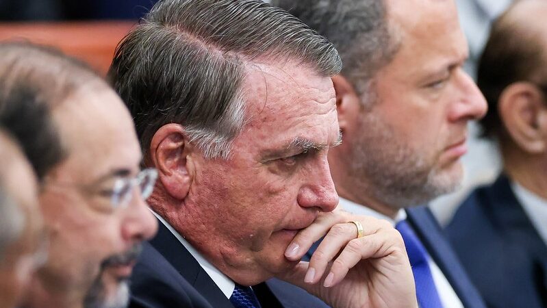 Entorno de Bolsonaro já esperava pedido de condenação feito pela PGR e apela por anistia ampla