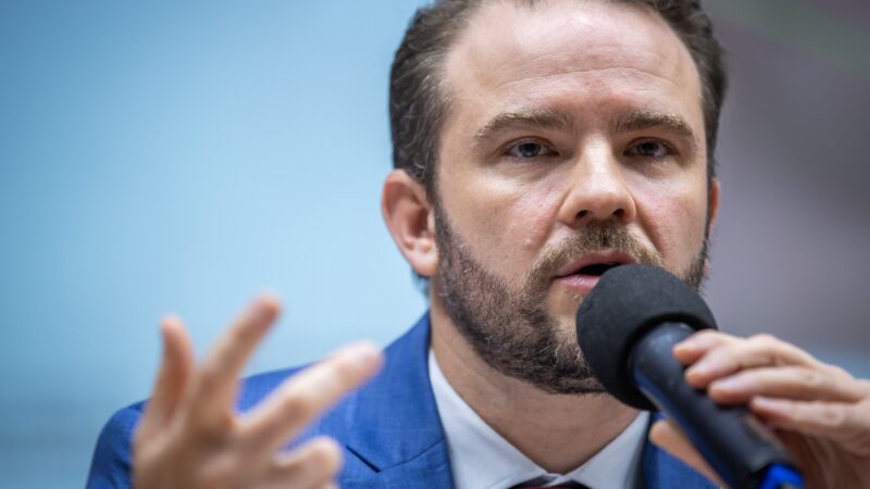 Tarifaço de Trump: Ministério da Fazenda estuda ajuda pontual aos setores afetados, diz secretário