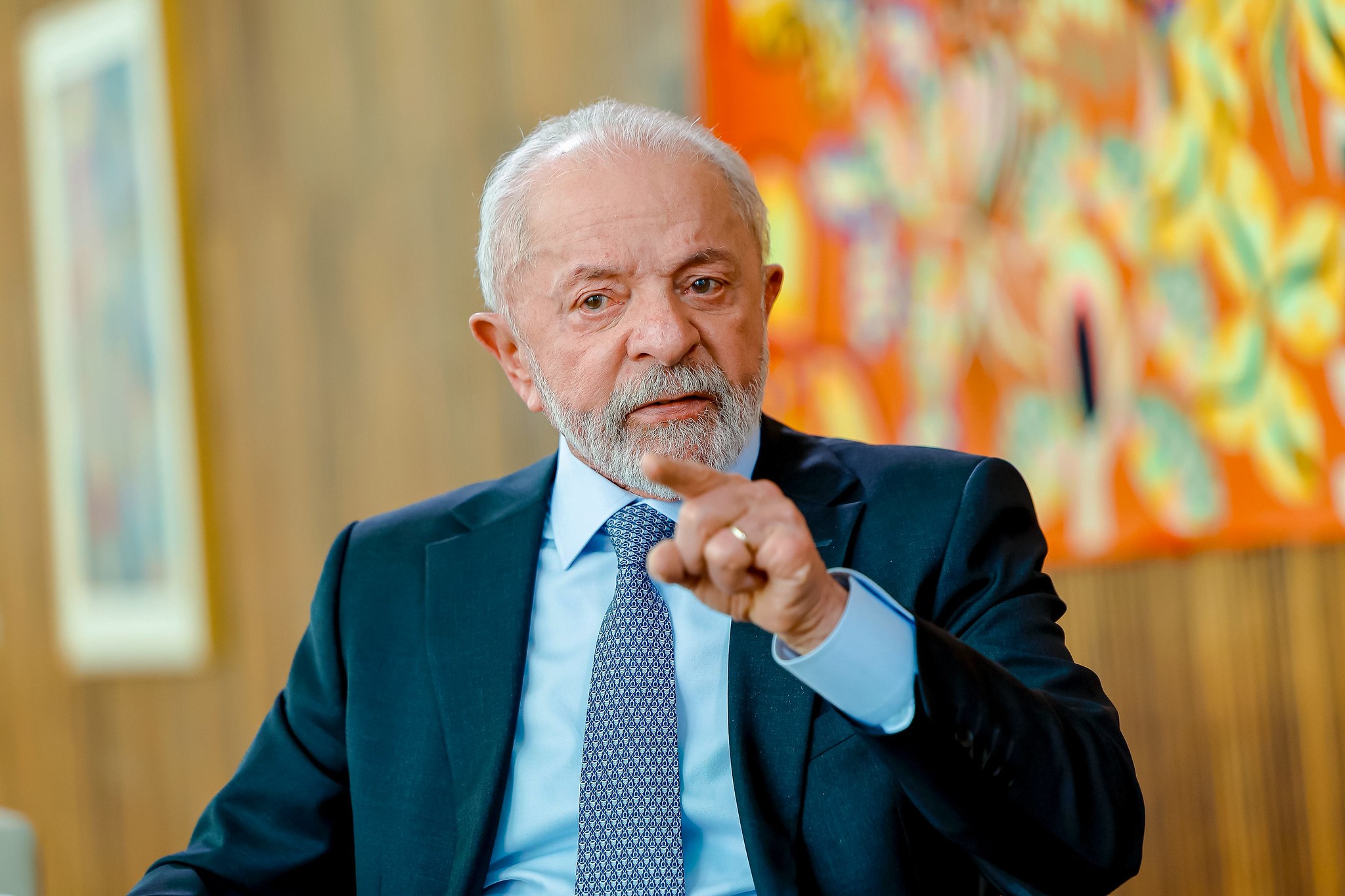 Governo publica veto de Lula ao aumento no número de deputados