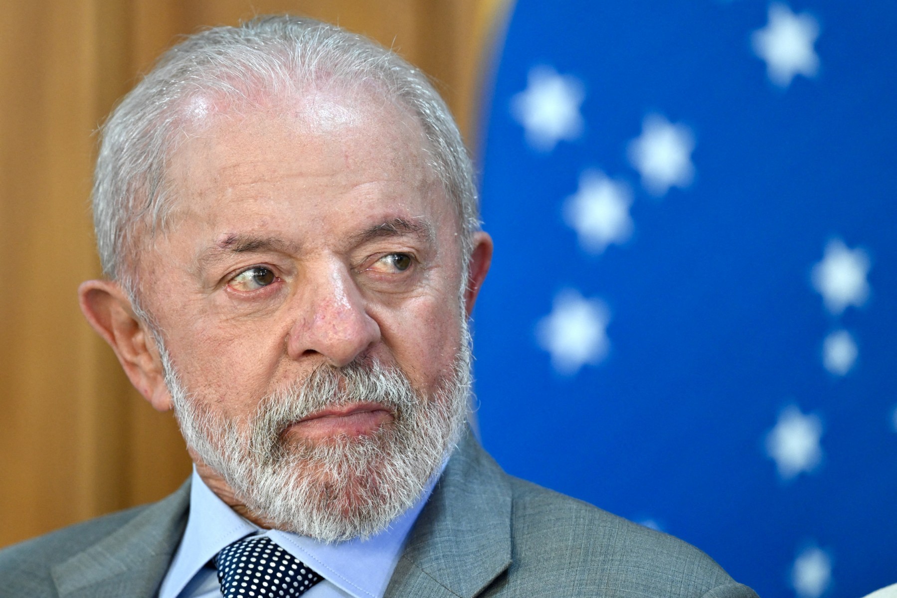 Em meio a tarifas e medidas de Trump contra o STF, Lula viaja ao Chile neste domingo para discutir defesa da democracia