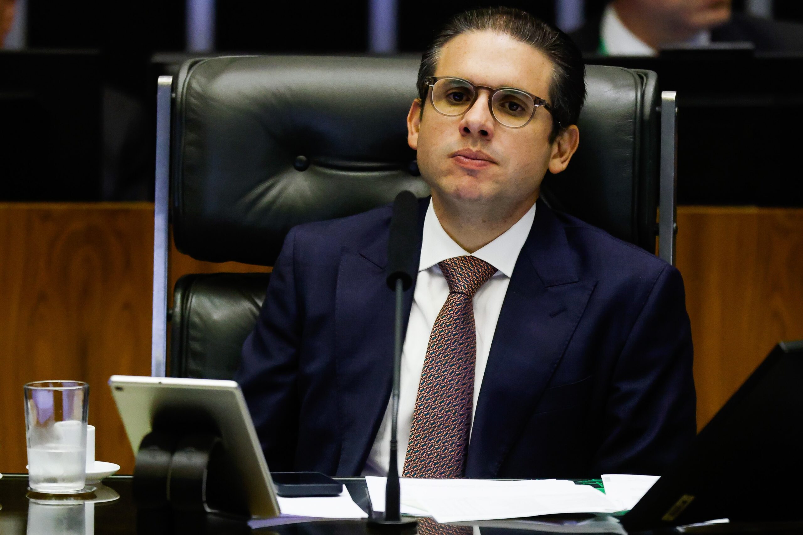 Quaest: Aprovação de Hugo Motta na Câmara é positiva para 77% dos deputados governistas e 47% para oposição