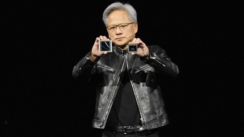 CEO da Nvidia enriquece R$ 33 bilhões e supera Bernard Arnault em ranking de bilionários