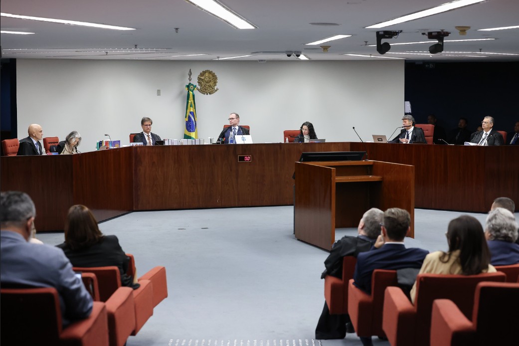 STF tem maioria para confirmar decisão de Moraes que impôs medidas restritivas contra Bolsonaro