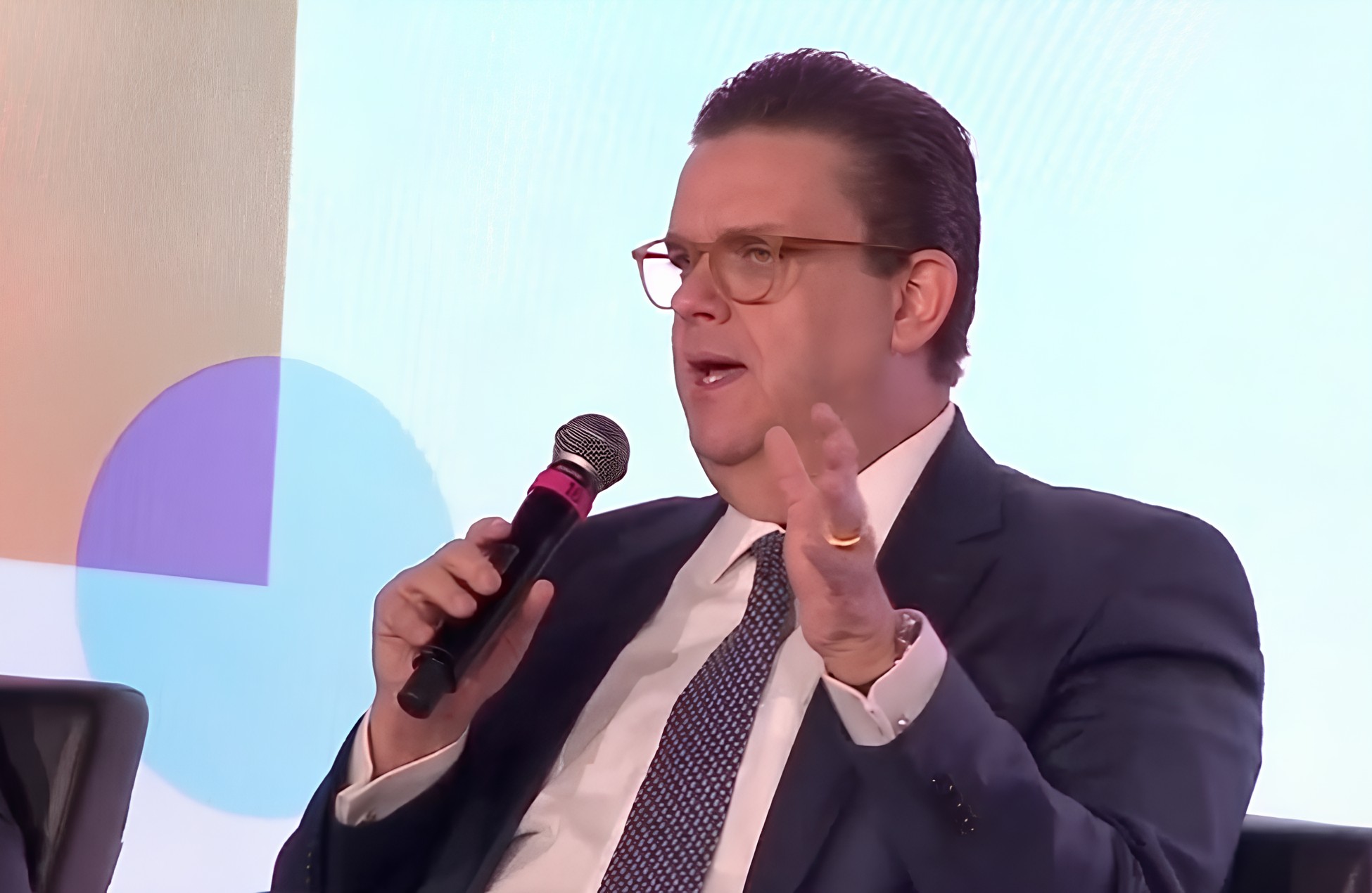 Ministro da Previdência admite falha de gestão em fraude do INSS: ‘O Estado brasileiro falhou’