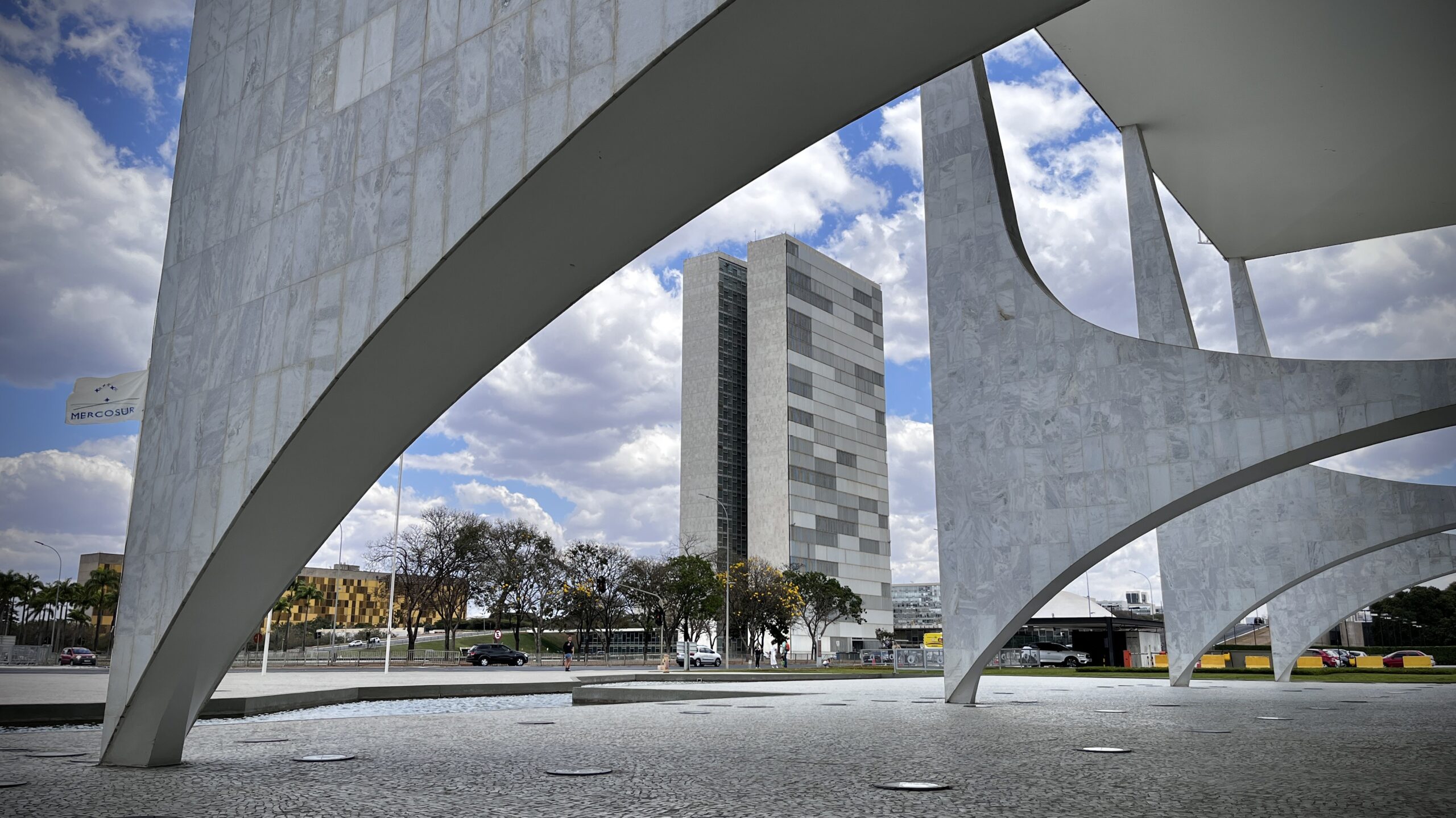 Decisão de Moraes sobre IOF: entenda como embate entre governo Lula e Congresso chegou ao Supremo