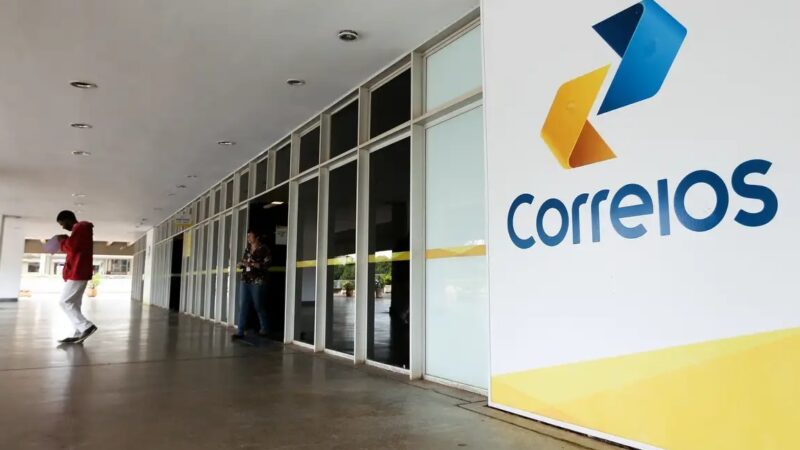 Em meio à crise e pedido de demissão do presidente dos Correios, transportadoras cobram na Justiça R$ 104 milhões por repasses em atraso