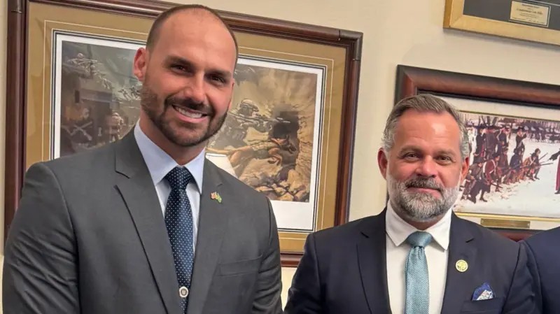 Eduardo Bolsonaro posta agradecimento a Trump após tarifaço dos EUA contra o Brasil