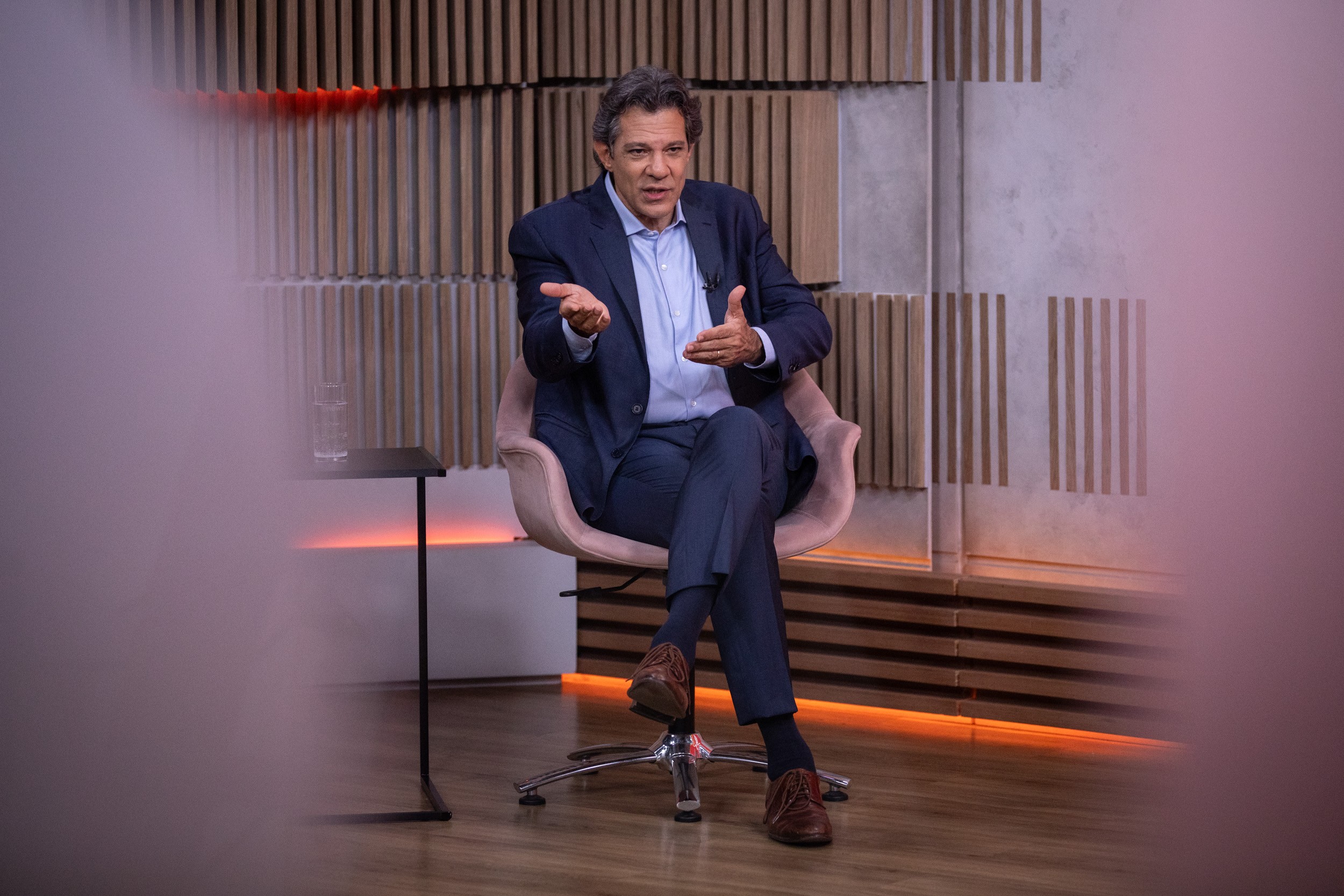 ‘Saiam do caminho’: Haddad pede que família Bolsonaro e aliados deixem o governo negociar com os EUA