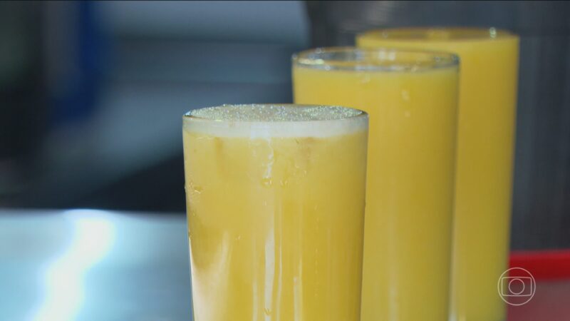 Tarifaço e suco de laranja: safra brasileira tem receita recorde com exportação, mas setor teme queda na demanda internacional; entenda