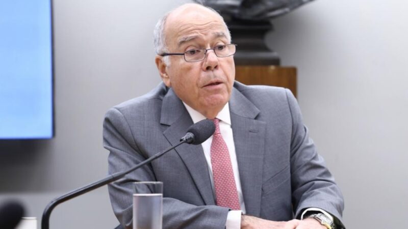 Tarifaço de Trump: chanceler defende insistir nas negociações, mas ressalta ‘vários instrumentos’ à disposição
