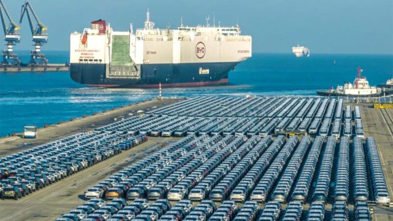 Governo eleva imposto de importação para carros elétricos e híbridos a partir desta terça