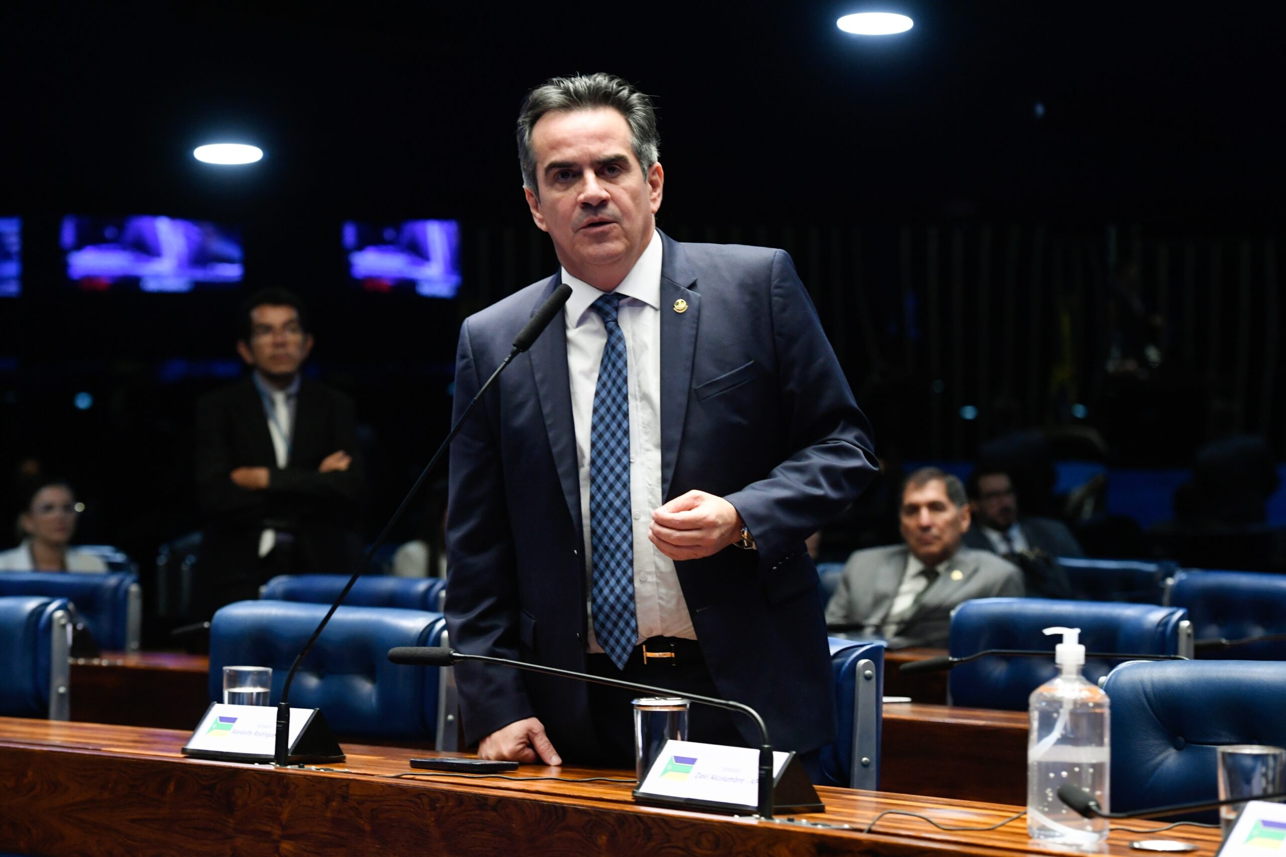 Em novo round pela dominância das redes, líder do Centrão ataca Comunicação de Lula, que responde