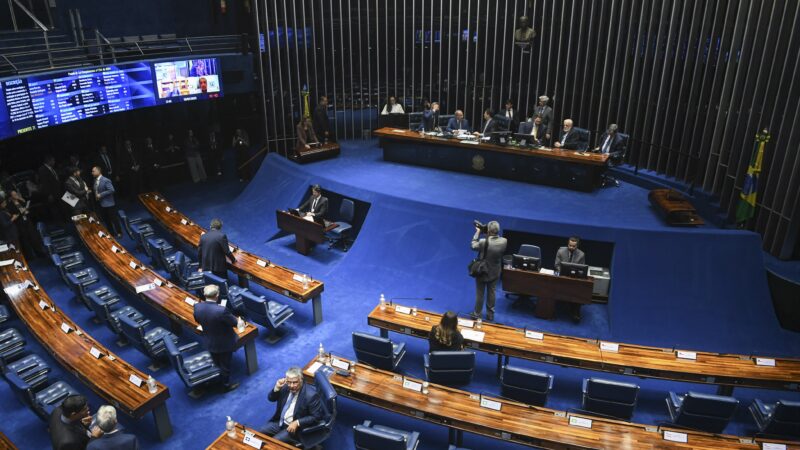 Senado aprova, em 1º turno, PEC que aumenta prazo e institui limite para municípios pagarem precatórios