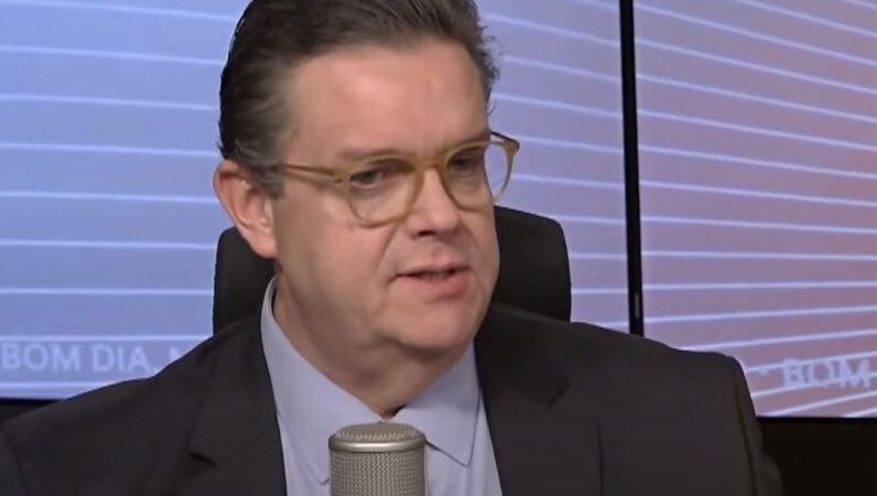 ‘Estado brasileiro falhou’, diz ministro da Previdência sobre fraude do INSS