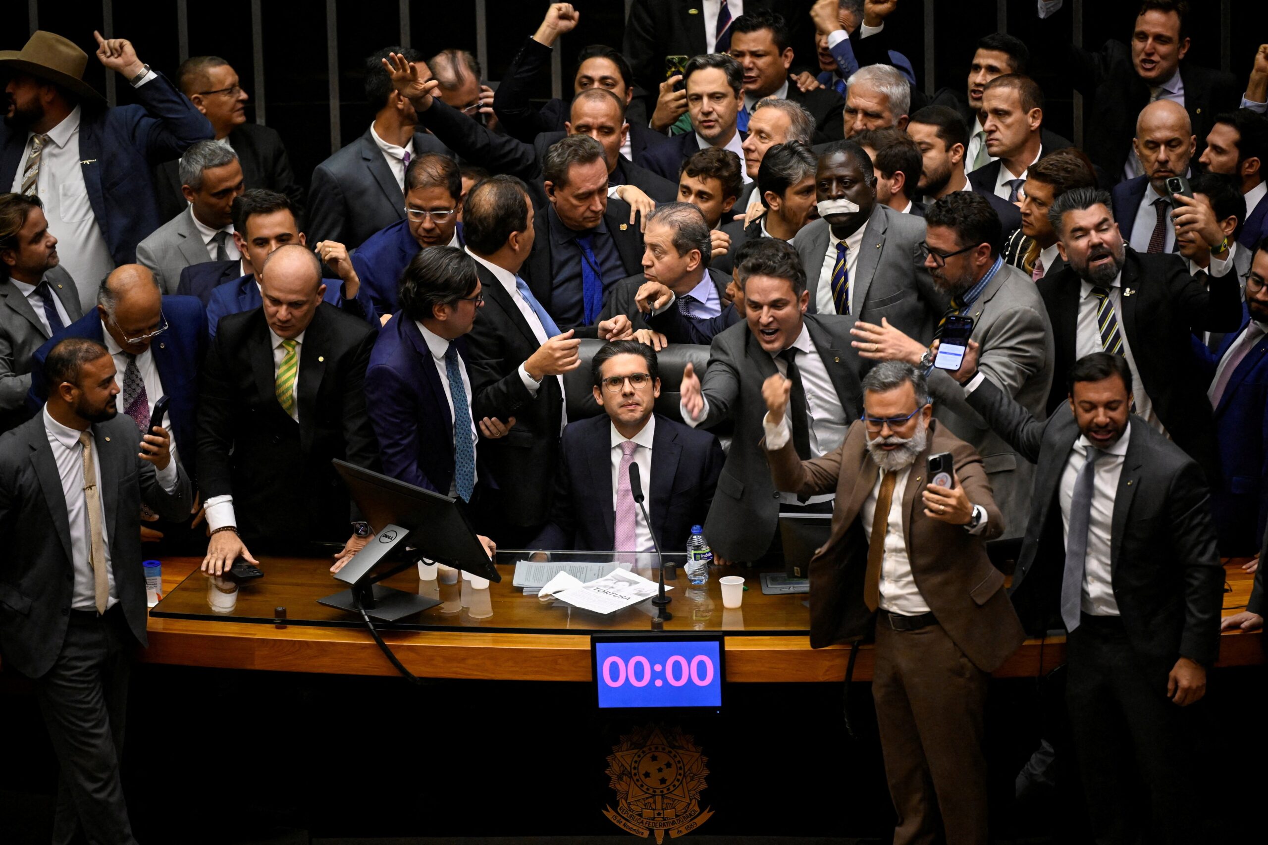Foro privilegiado: oposição quer nova mudança nas regras; relembre o vai e vem no tema