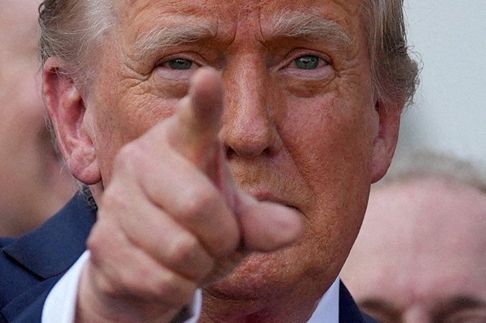 Tarifaço de Trump: novas taxas dos EUA começam a valer hoje para o resto do mundo; imposto médio é o maior em um século