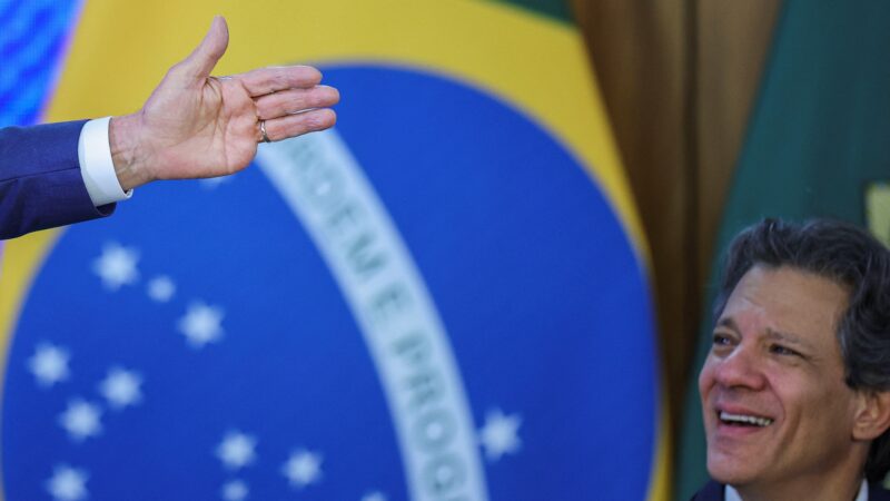 Brasil está sendo sancionado pelos EUA ‘por ser mais democrático que o seu agressor’, diz Haddad