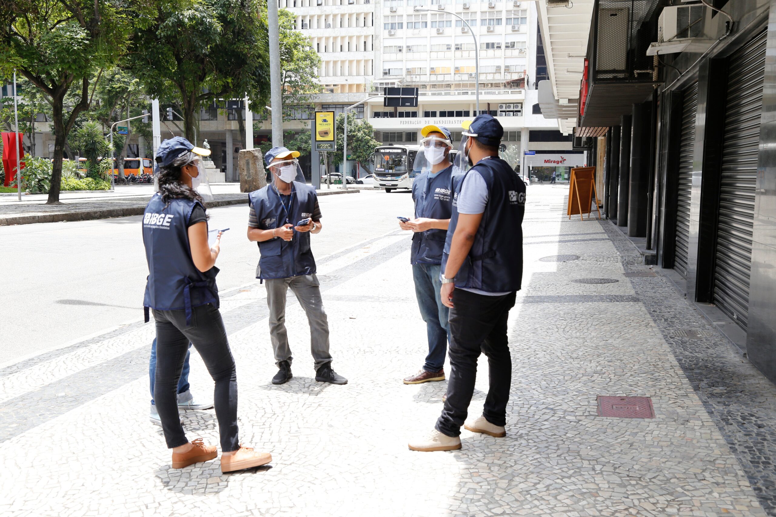 IBGE vai abrir concurso com 9.580 vagas para pesquisas estatísticas; veja distribuição