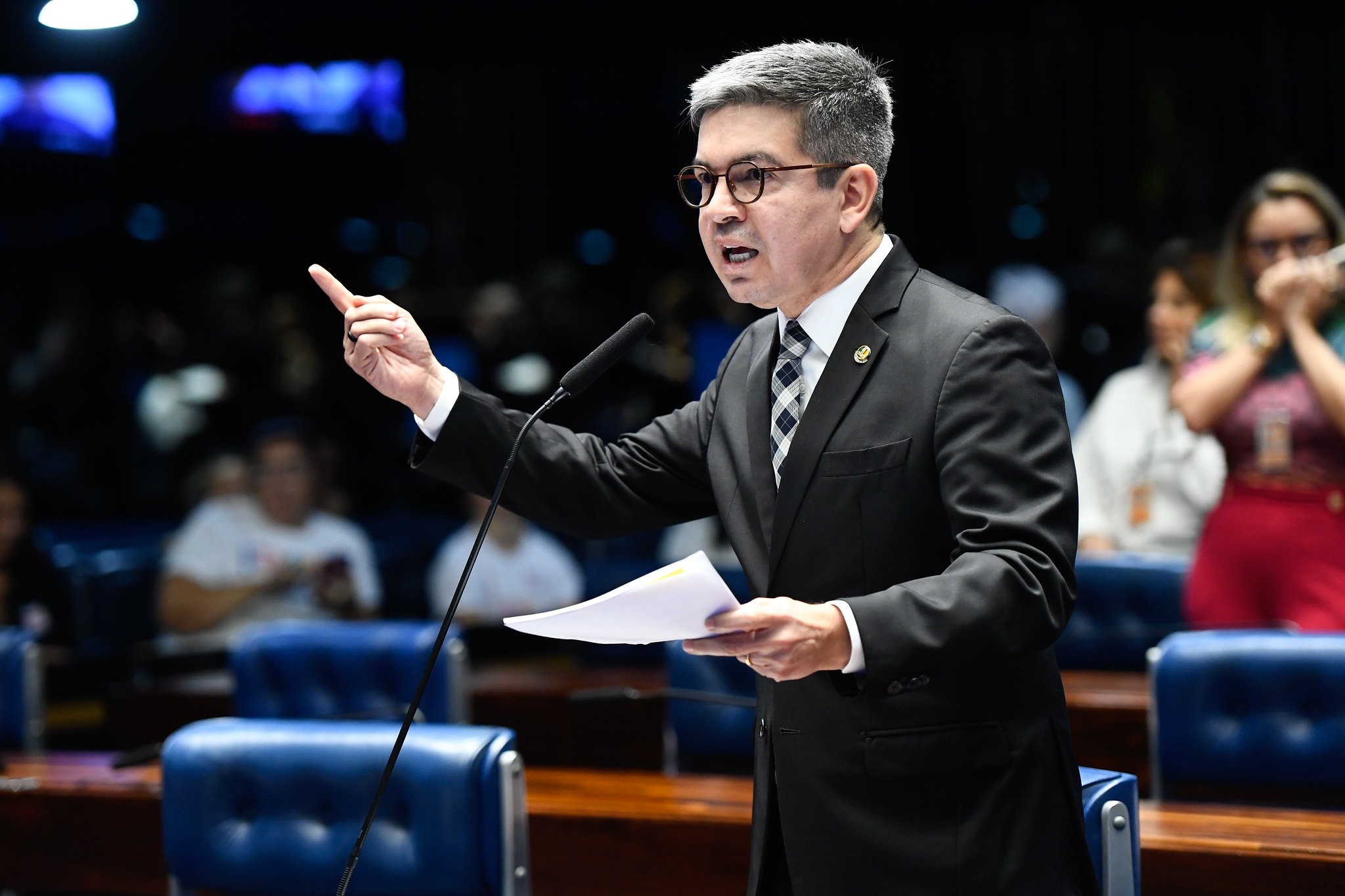 Governo entrou com ‘salto alto’, diz líder sobre derrota na eleição para comando da CPMI do INSS