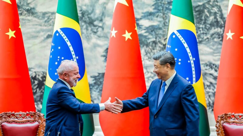 Lula conversa com Xi Jinping em meio a tarifaço dos EUA