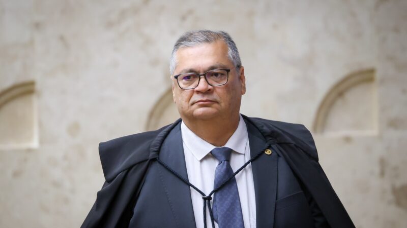 Em evento na Bahia, Dino diz que STF ‘não pode ceder a ameaças’ e que decisão sobre bancos serve para ‘evitar conflitos futuros’