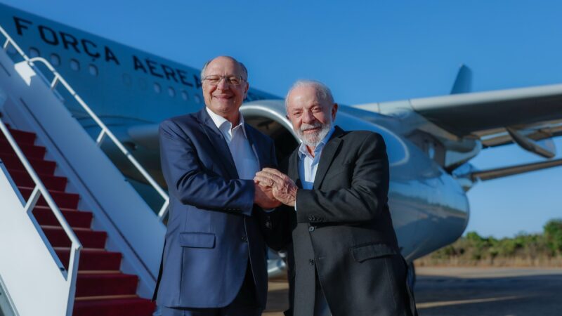 Lula participa de cúpula de países amazônicos na Colômbia
