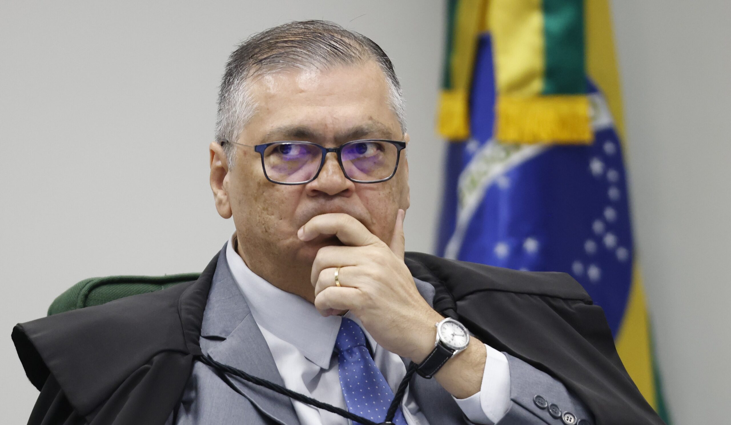 Dino manda superintendências da PF investigarem R$ 694 milhões em emendas parlamentares com indícios de irregularidades