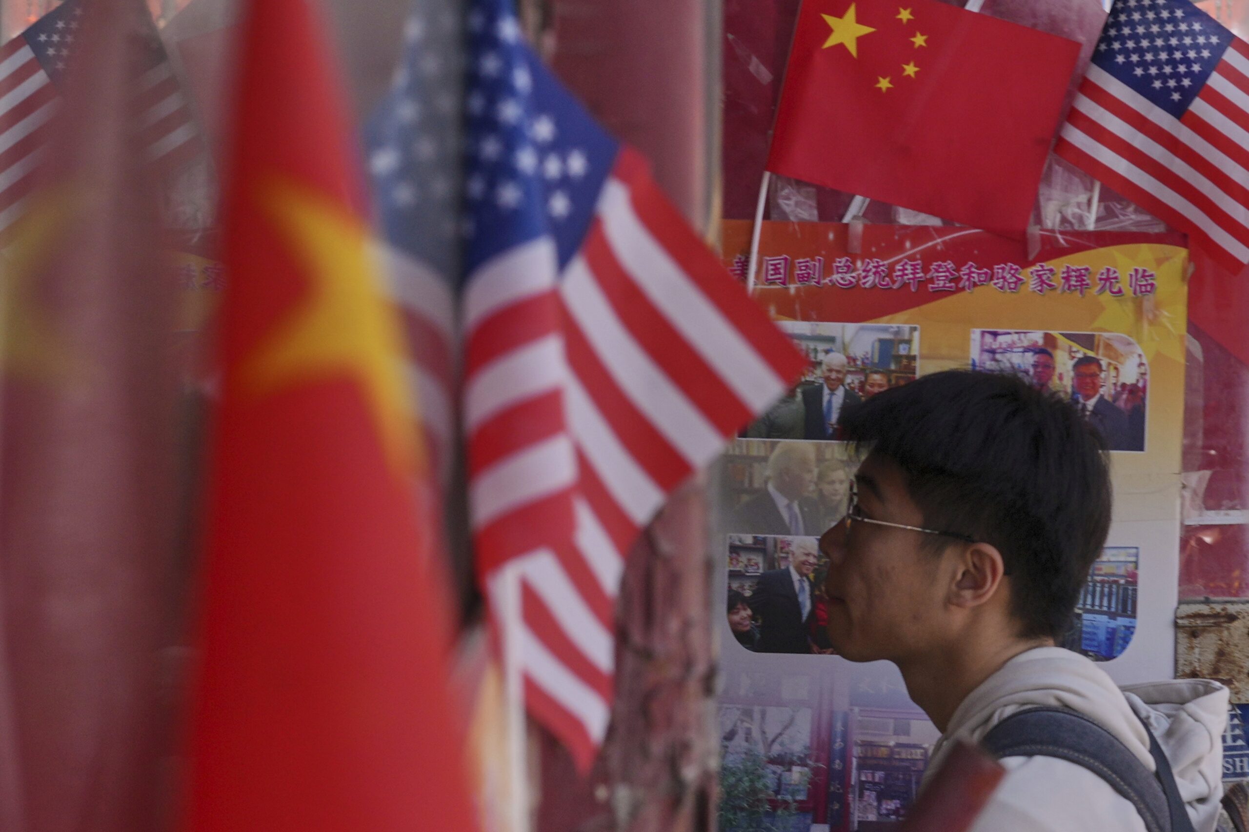 China quer que os EUA relaxem controle sobre exportação de chips, diz jornal